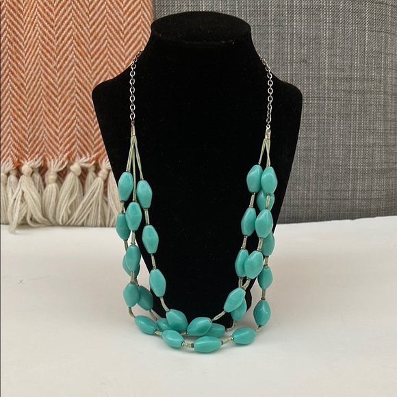 Turquoise acrylic Beaded Necklace - Picture 1 of 4